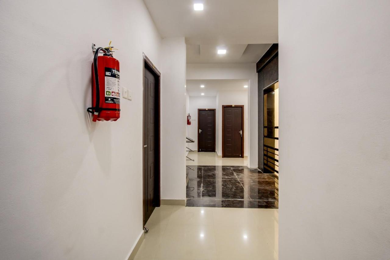 Oyo 69625 Mayuraa Residency Mayiladuthurai Exterior photo