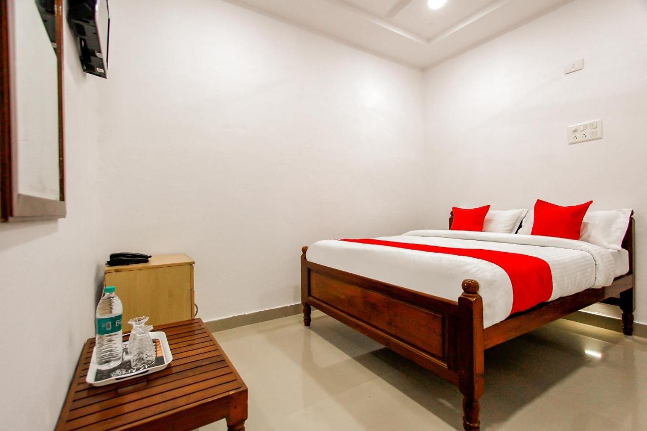 Oyo 69625 Mayuraa Residency Mayiladuthurai Exterior photo