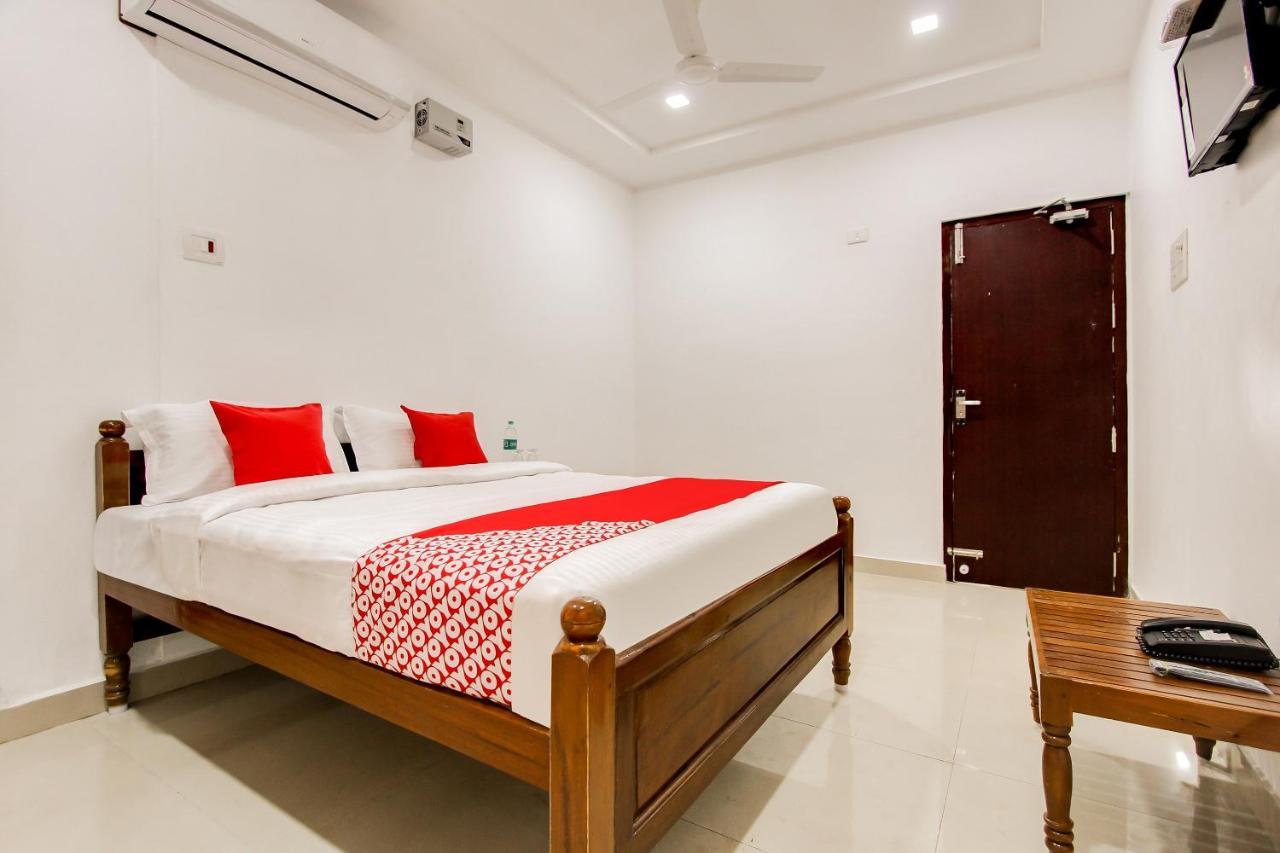 Oyo 69625 Mayuraa Residency Mayiladuthurai Exterior photo