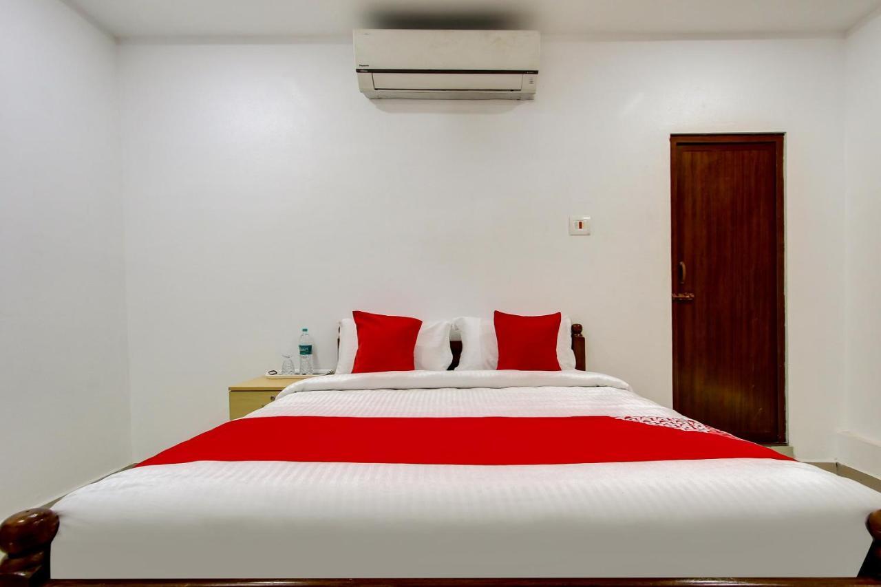 Oyo 69625 Mayuraa Residency Mayiladuthurai Exterior photo
