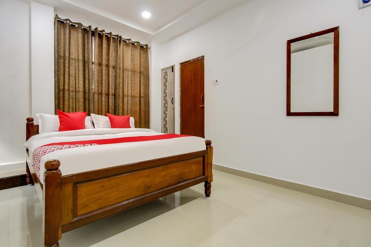 Oyo 69625 Mayuraa Residency Mayiladuthurai Exterior photo